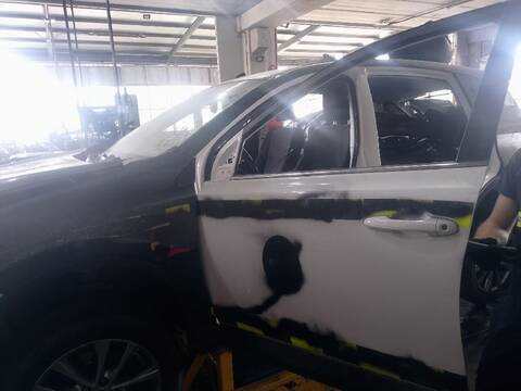 Puerta Delantera Izquierda Toyota Rav4 2.5 HYBRID 4WD AVA44 AVA44_)
