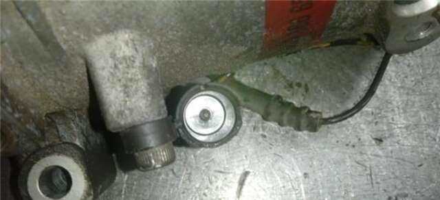 Foto 3ª: Compresor Aire Acondicionado Bmw Serie 3 315 2.0 16V DIESEL CAT (136CV) [204D1]