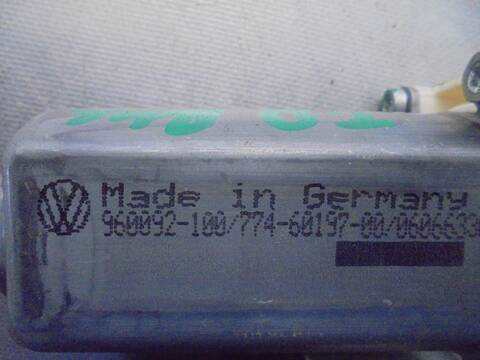 Foto 3ª: Elevalunas Eléctrico Trasero Derecho Volkswagen Passat HIGHLINE BERLINA 140CV 103KW [BKP] (2006)
