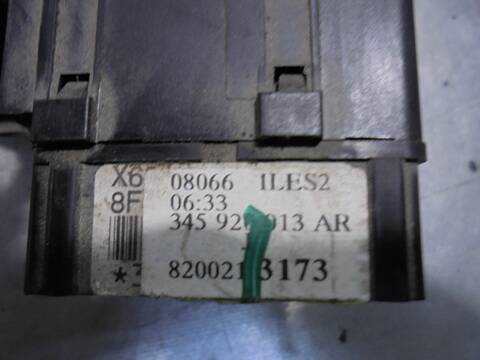 Foto 3ª: Mando Multifuncion Dacia Logan AMBIANCE 87CV 64KW [K7M F7] (2006)