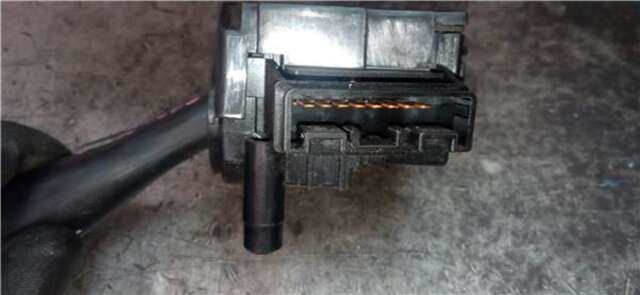 Foto 3ª: Mando Multifuncion Suzuki Grand Vitara 1.9 DDIS JLX (5-PTAS.) [1.9 LTR. - 95 KW DDIS TURBODIESEL] [F9QB264]