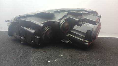 Foto 2ª: Faro Derecho Volkswagen Golf 1.6 TDI 105CV 77KW [CAY] (2009)