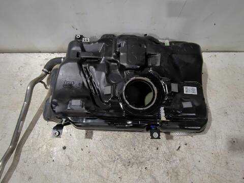 Foto 2ª: Deposito de Combustible Mercedes Clase B 150 B 180 CDI - D 246.212) 109CV [OM 607.951 (K9K)] (2011)