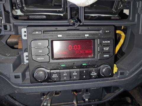 Foto 2ª: Sistema Audio Radio CD Kia Rio CONCEPT 86CV 63KW [G4LA] (2013)