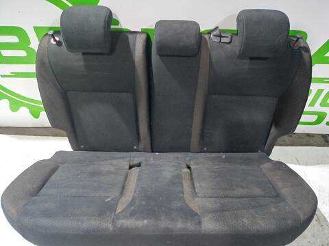 Foto 3ª: Asientos Traseros Nissan Juke ACENTA AUT. 117CV [HR16DE] (2010)