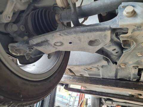 Brazo Suspension Delantero Derecho Volkswagen Golf LIFE 116CV 85KW