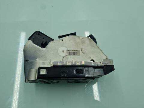 Foto 3ª: Cerradura Puerta Delantera Derecha Volkswagen Golf SPORT 105CV 77KW [CAY] (2009)
