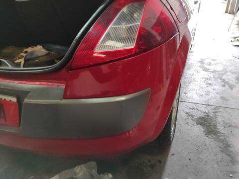 Foto 3ª: Paragolpes Trasero Renault Megane F9Q800 BERLINA II BERLINA 3P (2005)