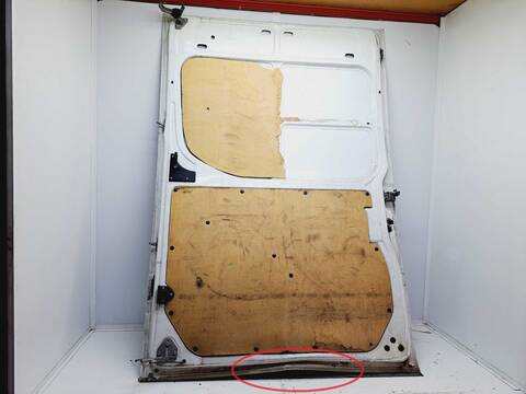 Foto 2ª: Puerta Lateral Corredera Derecha Iveco Camion D 35S12 [F1AGL411XE] (2021)