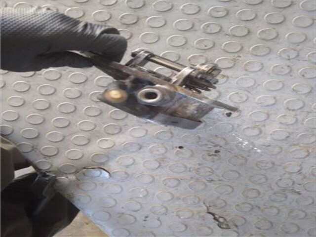 Foto 2ª: Depresor Freno Bomba Vacio Mercedes Clase E 180 E 220 D (210.004) [OM 604.912]