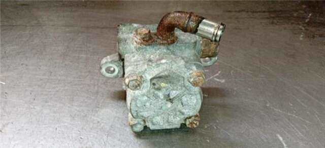 Foto 3ª: Bomba Servodireccion Toyota Hilux 2.5 D-4D [2KD-FTV]