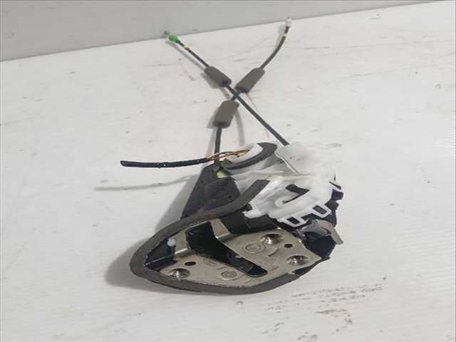 Foto 2ª: Cerradura Puerta Trasera Izquierda Toyota Yaris 1.5 HYBRID MXPH11) 92CV [M15A-FXE] (2020)