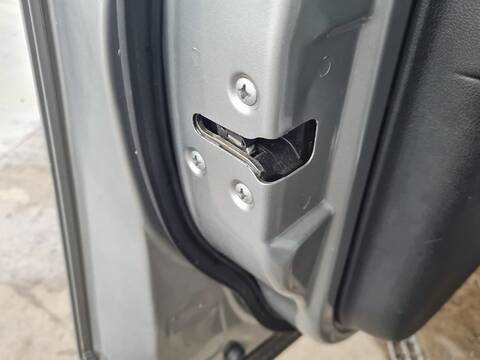 Cerradura Puerta Delantera Izquierda Nissan Qashqai ACENTA 131CV 96KW