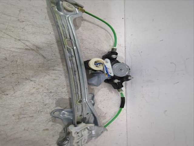 Foto 3ª: Elevalunas Eléctrico Delantero Izquierdo Toyota Corolla 1.8 VVTI HYBRID ZWE219) 140CV [2ZR-FXE] (2018)