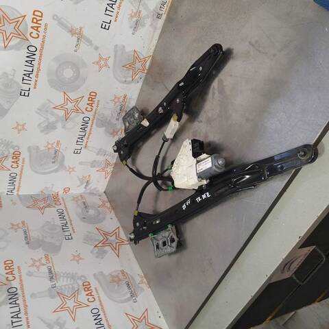 Foto 2ª: Elevalunas Manual Trasero Derecho Audi A5 2.0 TDI 105KW) 143CV [CAGA] (2010)