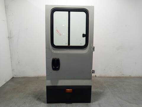 Puerta Trasera Derecha Iveco Daily 33S14 35S14 35C14 136CV 100KW FURGONETA