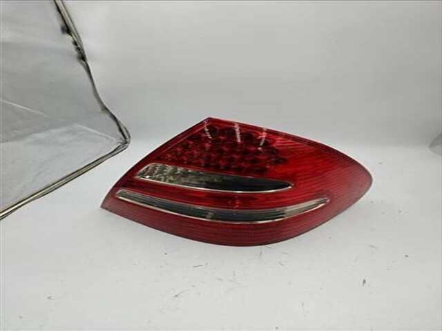 Piloto Trasero Derecho Mercedes Clase E 180 4.0 E 400 CDI (211.028) [4.0 LTR. - 191 KW CDI 32V CAT]