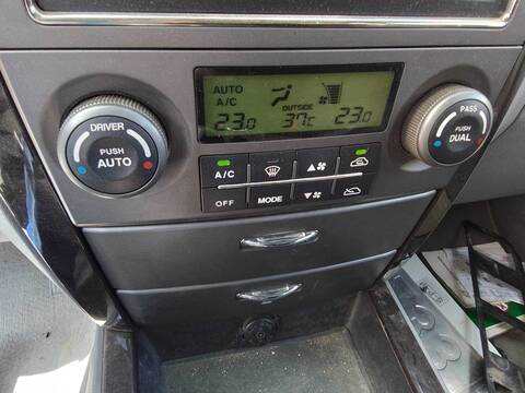 Foto 3ª: Mando Climatizador Kia Sorento 2.5 CRDI ACTIVE 170CV 125KW [D4CB] (2006)