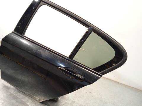 Foto 3ª: Puerta Trasera Izquierda Bmw Serie 1 116 D F20) [B37D15A] (2018)