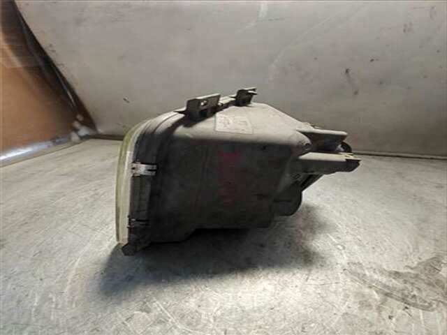 Foto 3ª: Faro Derecho Volkswagen Lt 2.3 LT 35 DOBLE CABINA [2.3 LTR. - 105 KW CAT (AGL)]