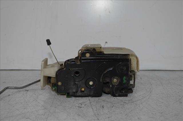 Cerradura Puerta Delantera Derecha Volkswagen Passat 1.9 TDI 2000-2005