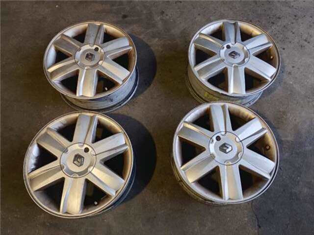 Juego LLantas Renault Scenic 1.9 AUTHENTIQUE [1.9 LTR. - 88 KW DCI DIESEL] (JM)(2003-_)