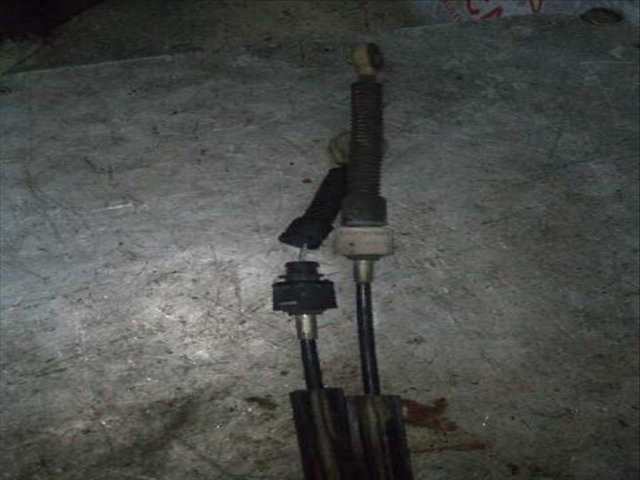 Foto 3ª: Palanca de Cambio Renault Megane EXPRESSION BERLINA 110CV 81KW III BERLINA 5 P [K9KA6] (2013)