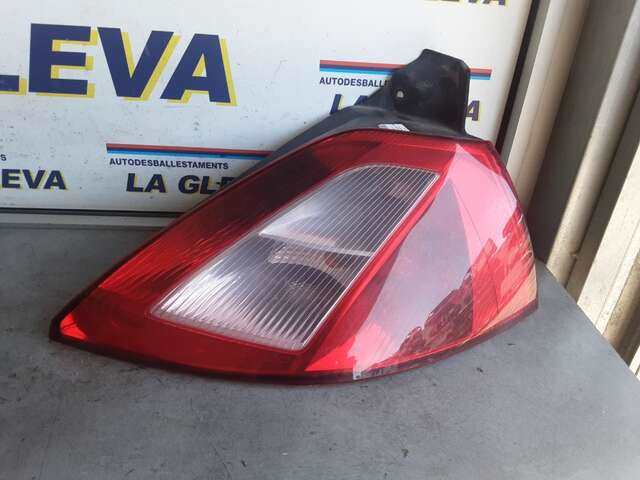 Piloto Trasero Derecho Renault Megane 1.9 DCI 120CV II 3/5 PUERTAS BM/CM DESDE 10/2002