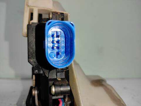 Foto 2ª: Cerradura Puerta Trasera Izquierda Volkswagen Golf BKC (2004)