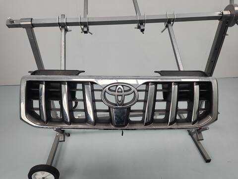 Foto 4ª: Rejilla Delantera Toyota Land Cruiser 3.0 D4-D VXL 166CV 122KW [1KD-FTV] (2005)