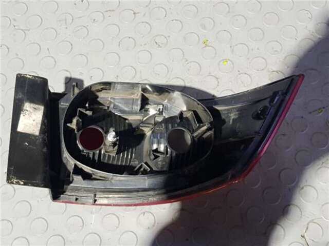 Foto 2ª: Piloto Trasero Derecho Renault Laguna 1.9 AUTHENTIQUE [1.9 LTR. - 96 KW DCI DIESEL FAP] [F9Q 17]