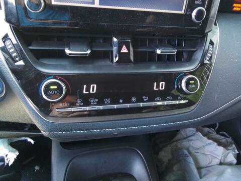 Foto 3ª: Mando Climatizador Toyota Corolla 1.8 98CV 72KW [2ZRFXE] (2022)