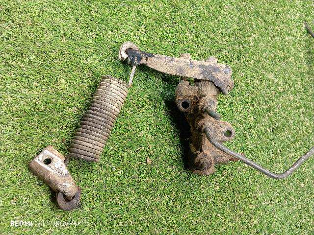 Foto 2ª: Bomba Freno Mitsubishi L200 2.5 D [4D56T] (2001)