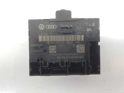 Foto 2ª: Centralita Puerta Delantera Izquierda Audi A7 3.0 V6 24V TDI 245CV [CDUC] (2010)