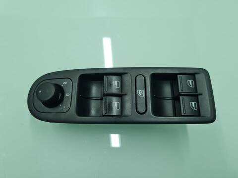 Botonera Elevalunas Volkswagen Golf RABBIT BLUEMOTION 105CV 77KW