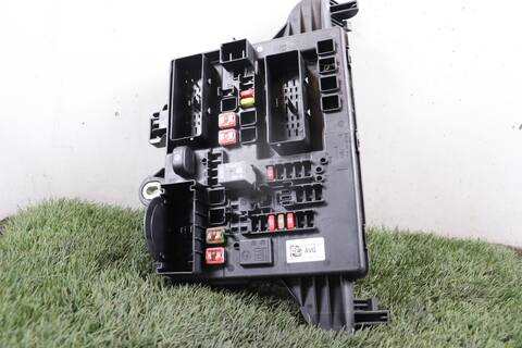 Caja Reles Fusibles Opel Insignia A20DTE BERLINA