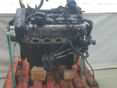 Foto 2ª: Motor Completo Volkswagen Golf BASICO (1997)