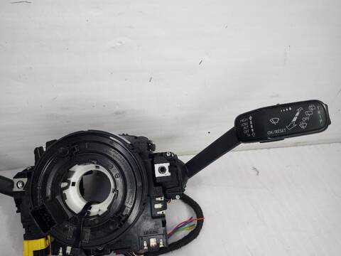 Foto 2ª: Mando Multifuncion Volkswagen Touran ADVANCE BMT 110CV [CRKB] (2015)