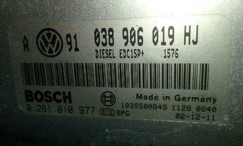 Foto 2ª: Centralita Motor ECU Volkswagen Golf ADVANCE BERLINA 130CV 96KW [ASZ] (2003)