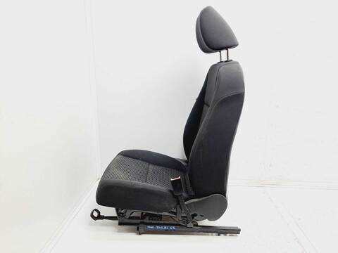 Foto 4ª: Asiento Delantero Derecho Volkswagen Golf 102CV 75KW [CGG] (2011)