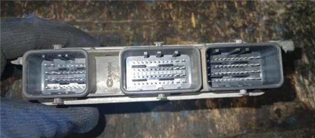Foto 3ª: Centralita Motor ECU Renault Megane 1.6 AUTHENTIQUE [1.6 LTR. - 83 KW 16V] II COUPE/CABRIO (2003-_)