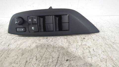 Botonera Elevalunas Toyota Yaris 1.5 HYBRID MXPH11) 92CV