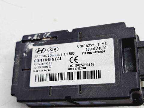 Foto 2ª: Centralita Motor ECU Kia Carens BASIC 116CV 85KW [D4FD] (2017)