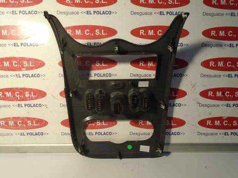 Foto 3ª: Consola Central Dacia Duster 1.5 DCI DIESEL FAP CAT 90CV 66KW [K9K E8] (2012)