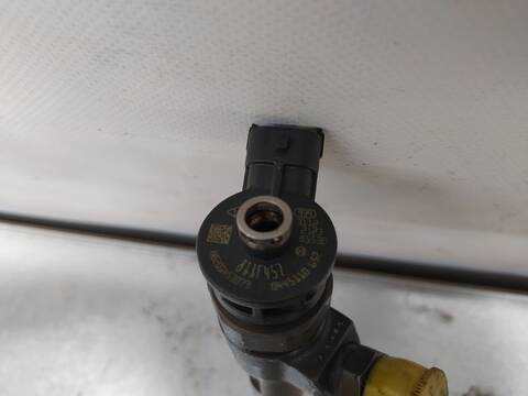 Foto 2ª: Inyectores Renault Clio 1.5 DCI DIESEL FAP ENERGY 75CV 55KW [K9KE638] (2012)