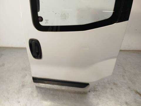 Foto 3ª: Puerta Lateral Corredera Izquierda Citroen Nemo 1.3 HDI 75 75CV 55KW FURGONETA FURGONETA/MONOVOLUMEN AA_) [FHZ] (2013)