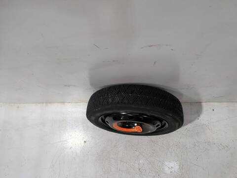 Foto 2ª: Neumatico Alfa Romeo Giulietta 1.6 JTDM 940FXD1A) 105CV [940 A3.000] (2010)