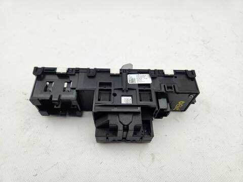 Foto 4ª: Palanca de Cambio Volkswagen Golf 1.5 ETSI 150CV 110KW [DXDE] (2024)
