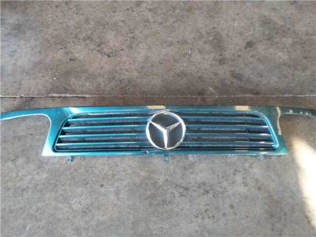 Foto 3ª: Rejilla Delantera Mercedes Vito 2.2 112 CDI (638.094) [2.2 LTR. - 90 KW 16V CDI TURBODIESEL CAT] [611980]