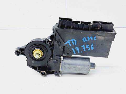 Foto 1ª: Elevalunas Eléctrico Trasero Derecho Audi A4 2.0 TDI 16V 103KW) BERLINA 140CV [BRE] (2006)